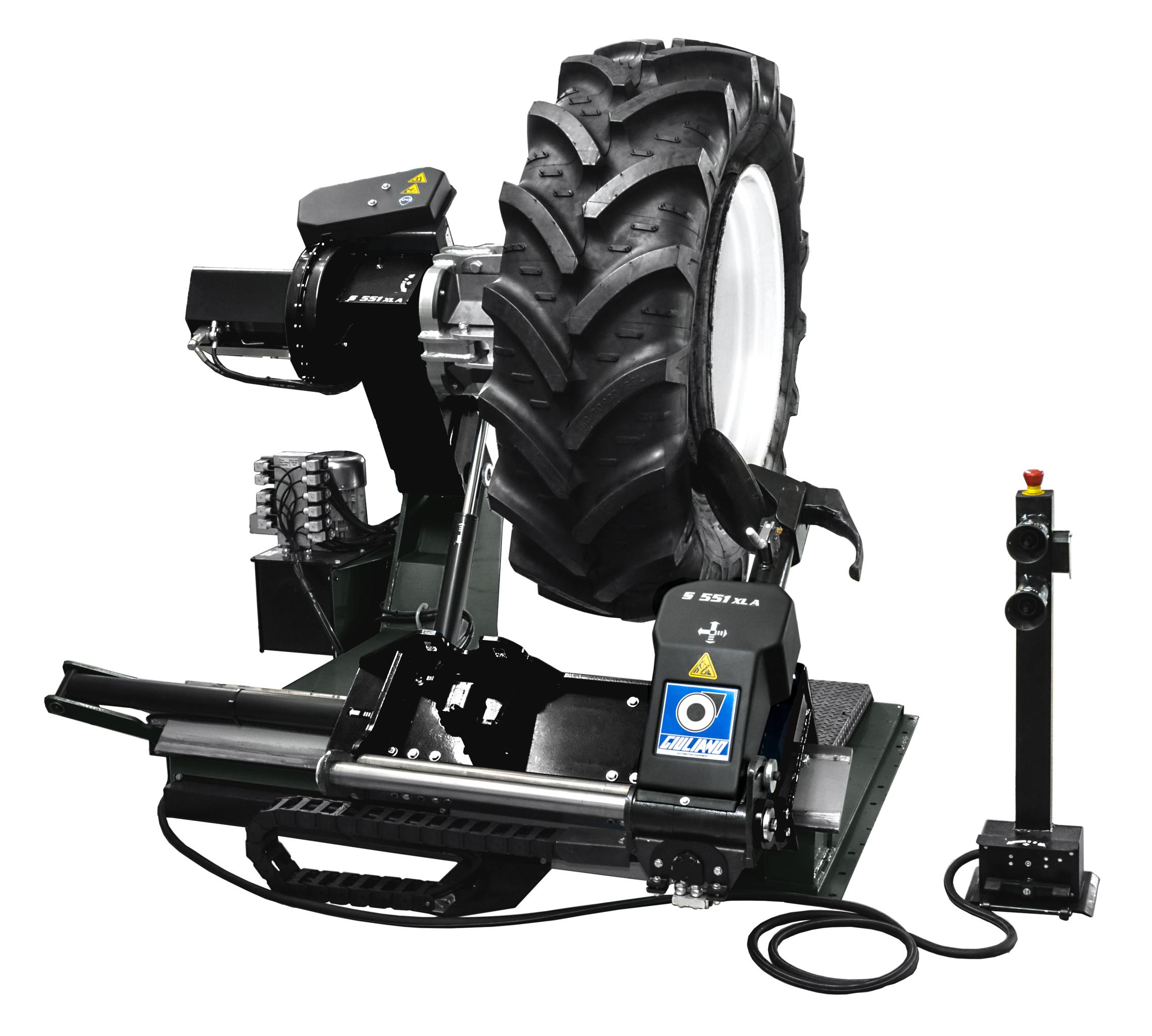 Raskaan kaluston rengaskone Giuliano S 551 XLA